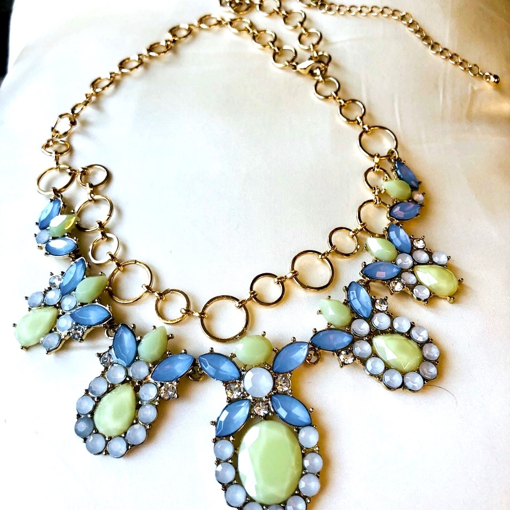 Bib necklace new light green blues adjustable
